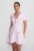 Vestido Trico com Acabamento em Pedraria e Modelagem Evasê