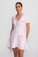 Vestido Trico com Acabamento em Pedraria e Modelagem Evasê