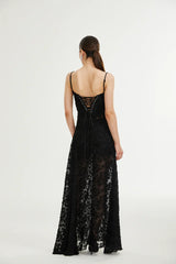 Vestido Longo Renda Floral Exclusiva e Caimento Fluido de Luxo