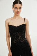 Vestido Longo Renda Floral Exclusiva e Caimento Fluido de Luxo