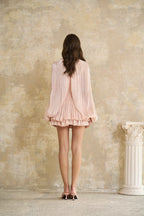 Conjunto Vestido e Capa Estruturada em Rosa Glossy