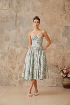 Vestido Estampado com Modelagem Slim e Cintura Definida