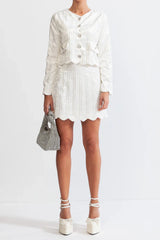 Conjunto de Veludo Branco com Botões Prateados