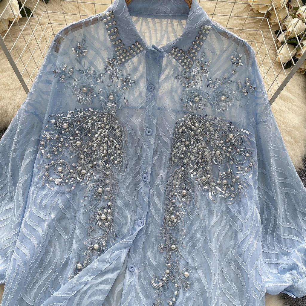Camisa com Gola Alta, Bordados e Paetês – Elegância com Toque Brilhante