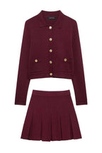 Conjunto Luxo Vermelho em Malha de Alta Densidade – Cardigã e Saia