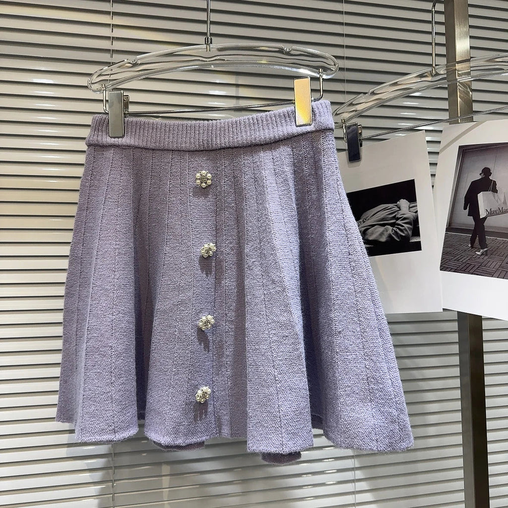 Conjunto Cardigã Curto e Saia Evasê com Bordados Artesanais e Pérolas