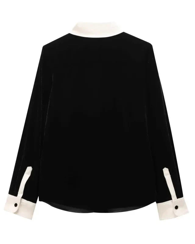 Conjunto em Veludo com Camisa de Manga Longa e Calça – Design Elegante com Detalhes Laterais