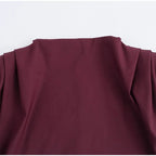 Regata Elegante com Ombreiras e Gola Redonda – Look Sofisticado