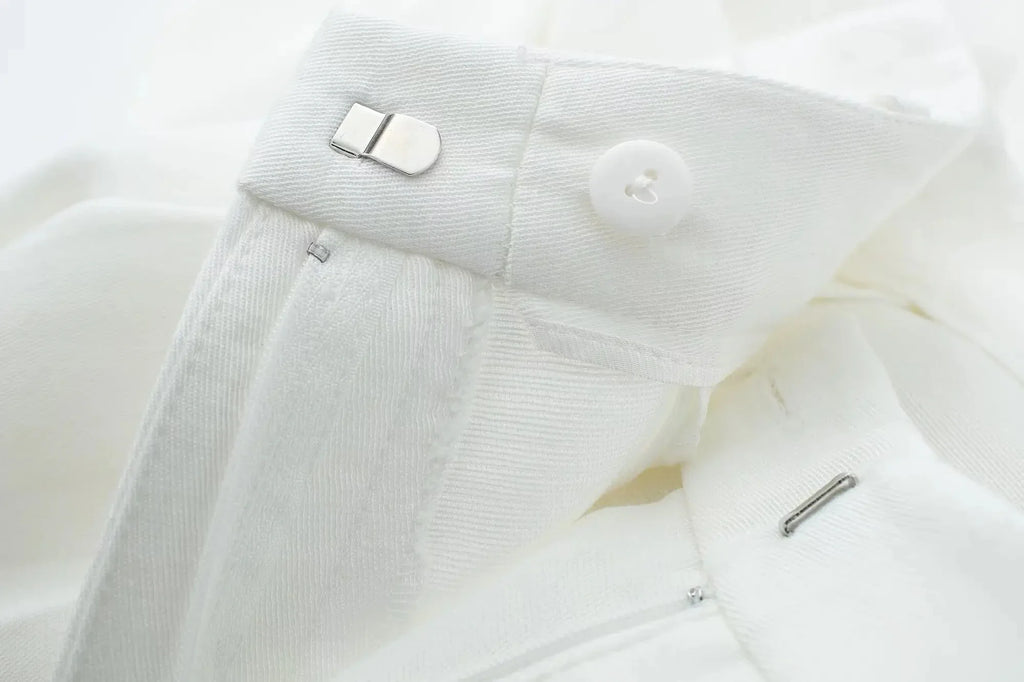 Conjunto Colete Halter Sem Mangas com Bolsos + Calça Pantalona Cintura Alta, Look Executivo Moderno