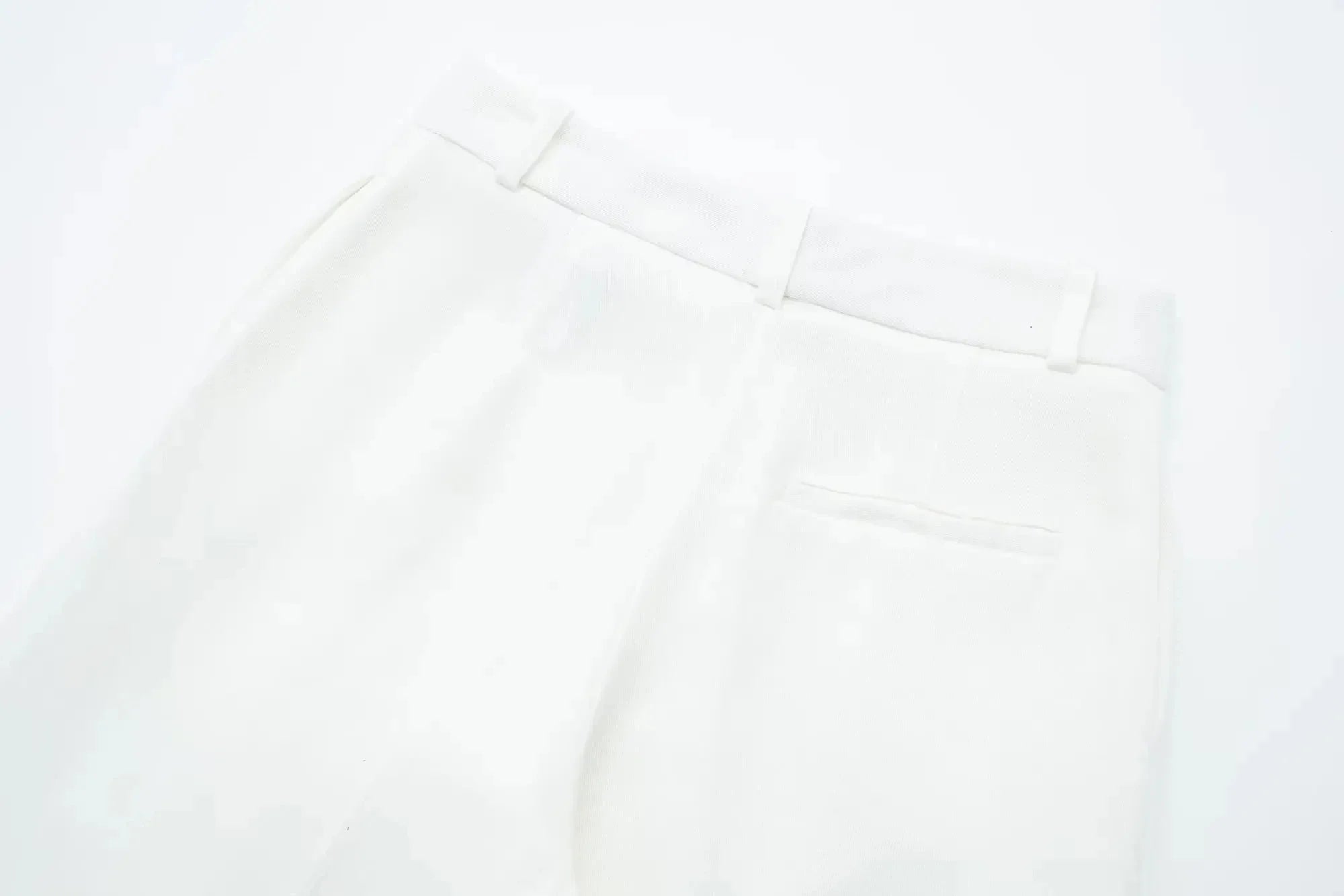 Conjunto Colete Halter Sem Mangas com Bolsos + Calça Pantalona Cintura Alta, Look Executivo Moderno