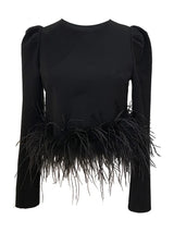 Blusa Minimalista com Plumas – Estilo e Sofisticação