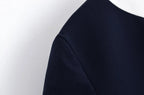 Conjunto Feminino Versátil – Blusa Básica com Recortes e Calça Reta Cintura Alta
