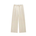 Calça Pantalona: Conforto e Sofisticação em Tecido Leve