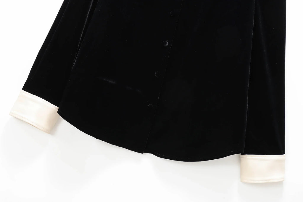 Conjunto em Veludo com Camisa de Manga Longa e Calça – Design Elegante com Detalhes Laterais