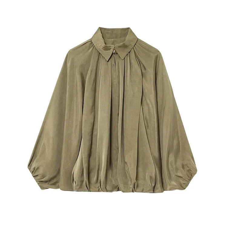 Jaqueta Bomber em Cetim Leve – Zíper Frontal e Detalhe Plissado, Casual e Elegante