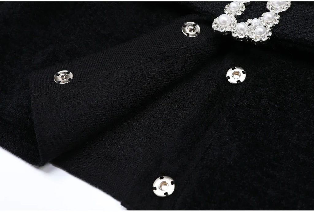 Conjunto Executivo Rosa: Casaco Estruturado e Saia Sereia Midi – Elegância
