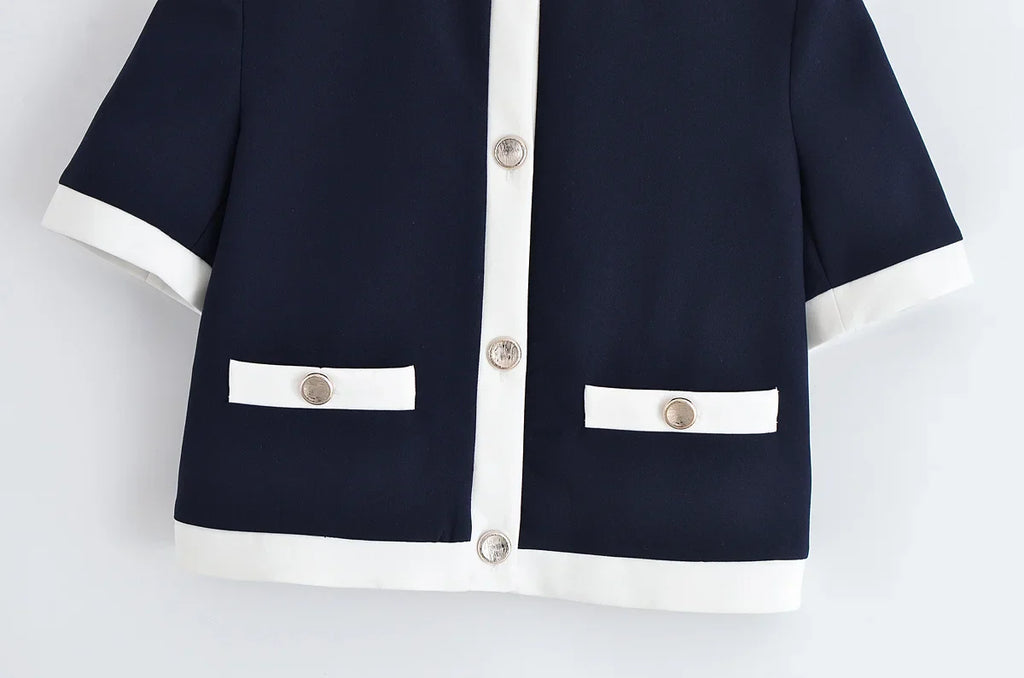 Conjunto Feminino Versátil – Blusa Básica com Recortes e Calça Reta Cintura Alta