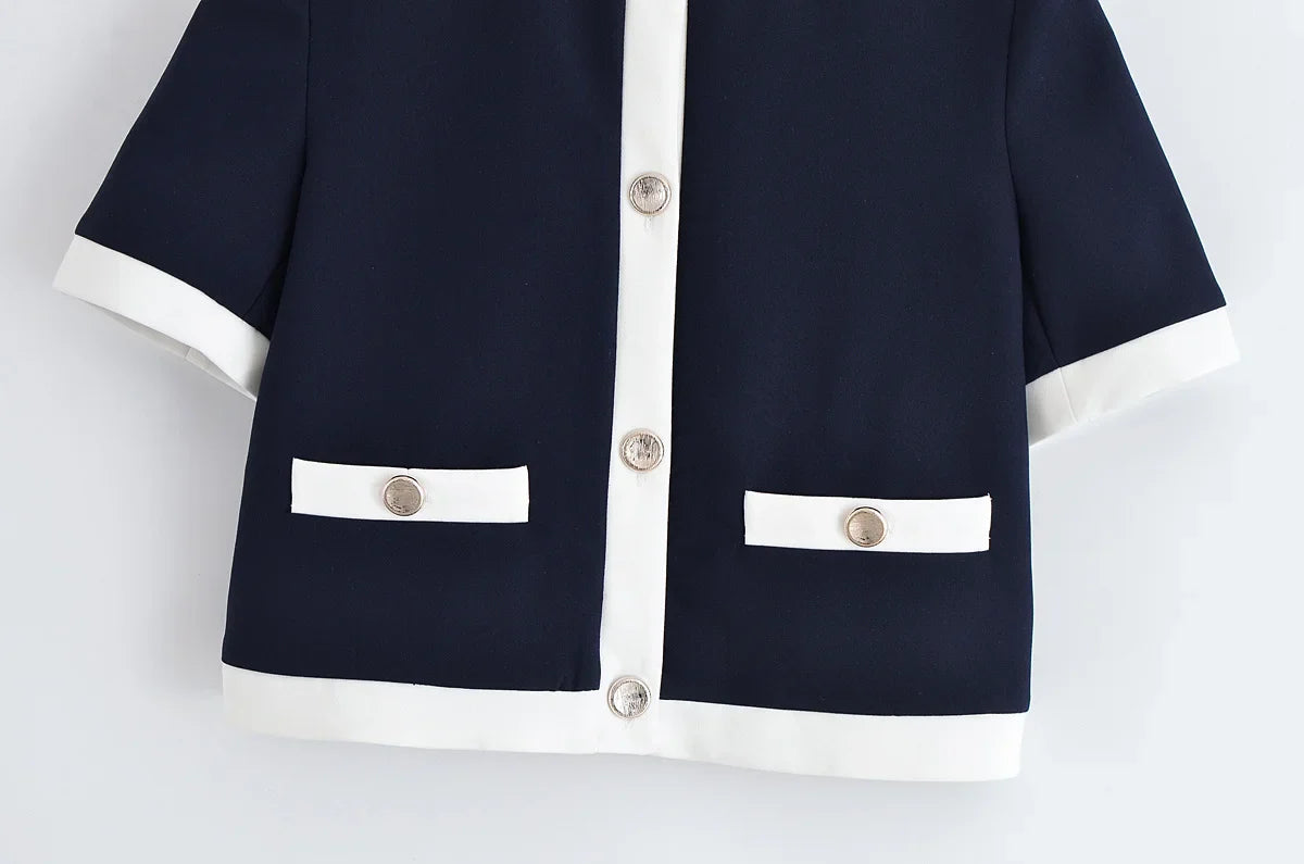 Conjunto Feminino Versátil – Blusa Básica com Recortes e Calça Reta Cintura Alta