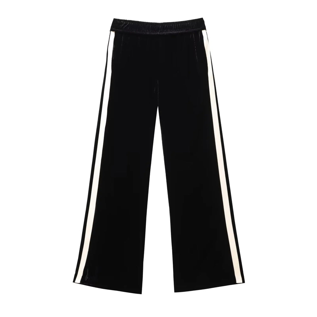 Conjunto em Veludo com Camisa de Manga Longa e Calça – Design Elegante com Detalhes Laterais