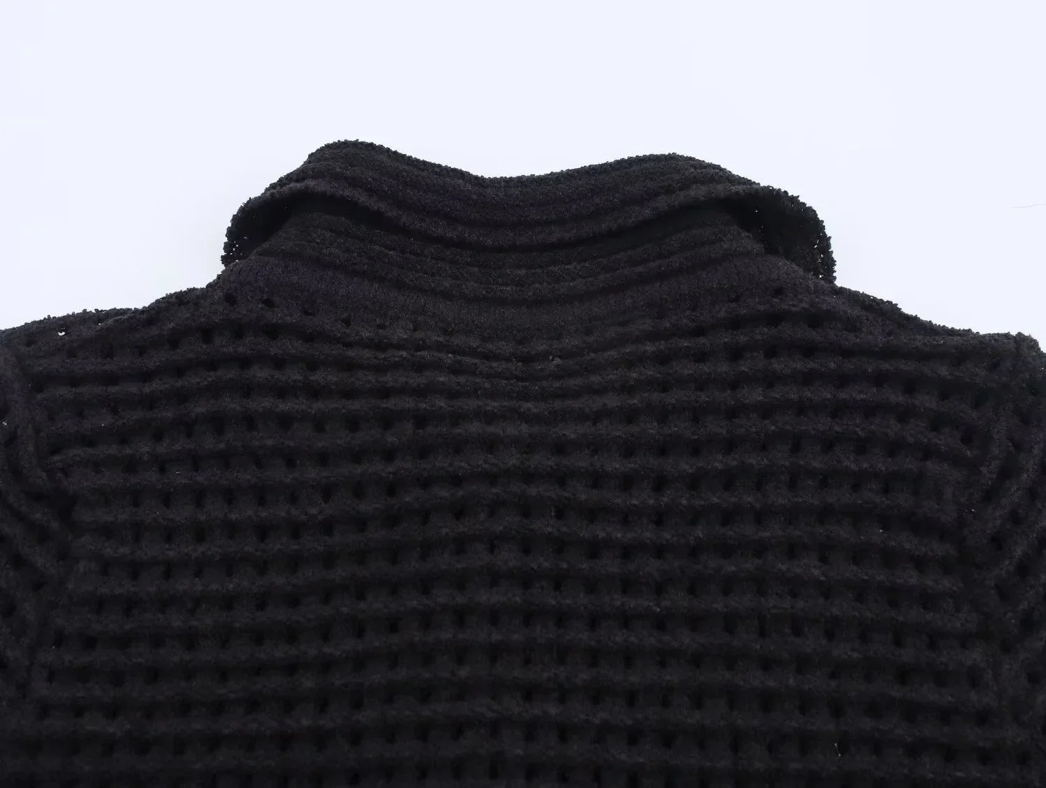 Conjunto em Tricô Vazado – Saia Mini + Camisa