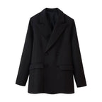 Conjunto Blazer Transpassado e Saia Evasê em Renda Trabalhada