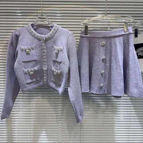 Conjunto Cardigã Curto e Saia Evasê com Bordados Artesanais e Pérolas