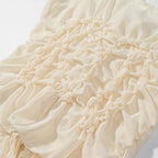 Top Modelo Escultural com Drapeado Delicado e Decote em V – Silhueta Elegante e Ajuste Modelado