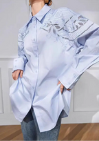Camisa de Algodão Bordada com Flores e Recorte