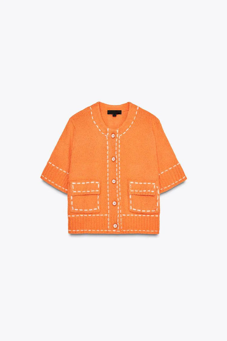 Camisa Feminina Tricotada com Recortes em Cores – Modelo Criativo de Verão