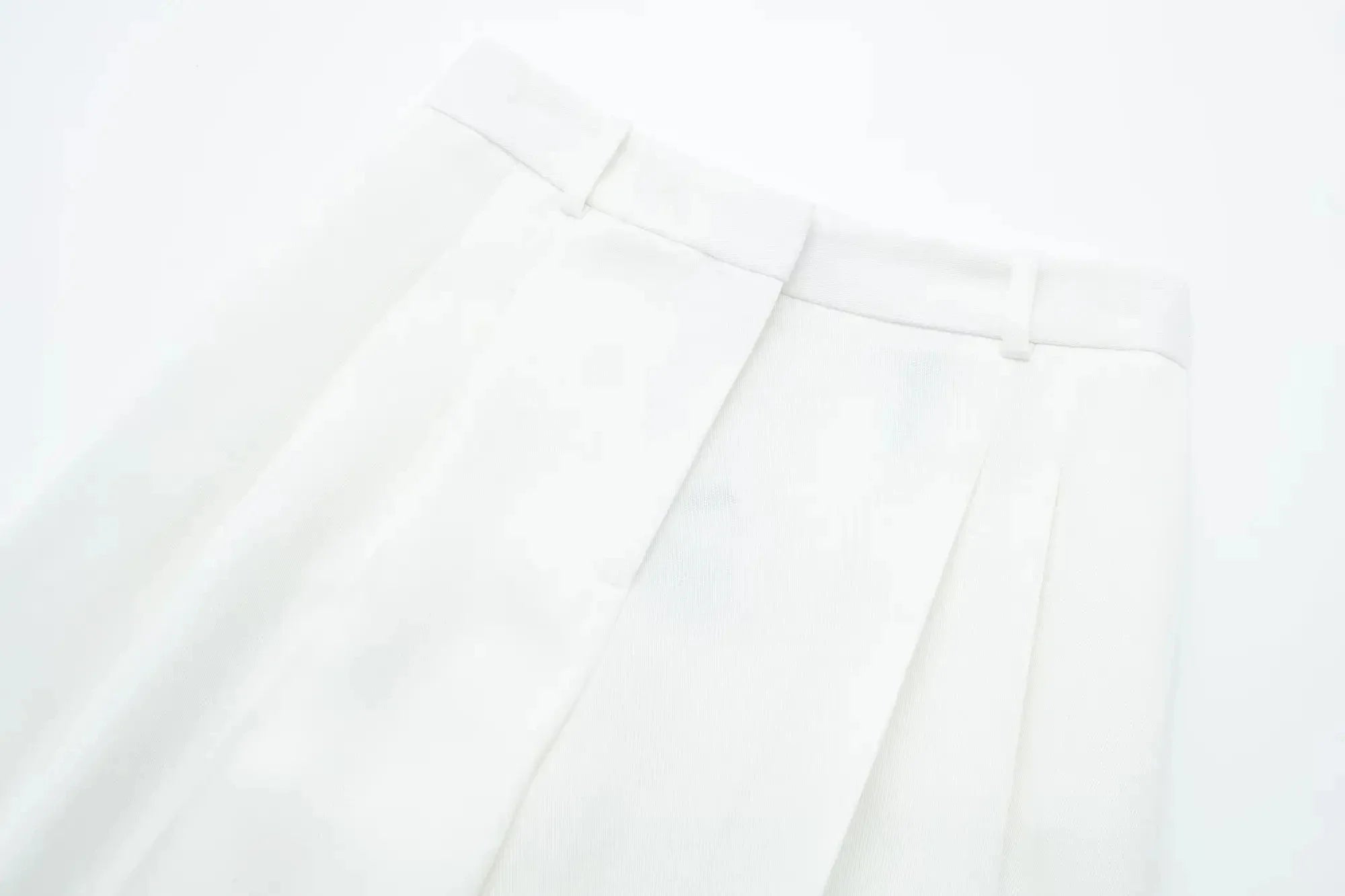 Conjunto Colete Halter Sem Mangas com Bolsos + Calça Pantalona Cintura Alta, Look Executivo Moderno