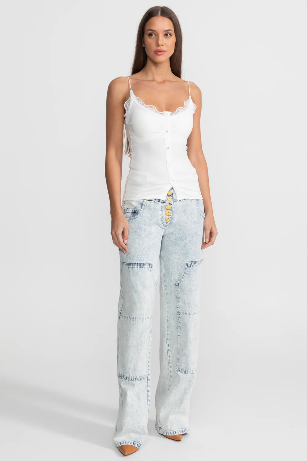 Camisete Harmonia com Renda Delicada e Caimento Ajustado
