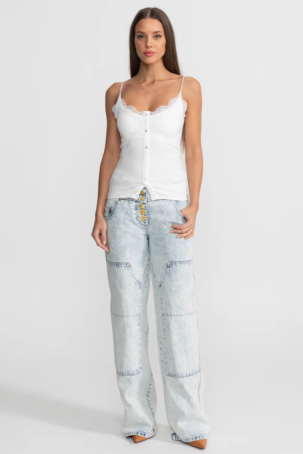 Camisete Harmonia com Renda Delicada e Caimento Ajustado